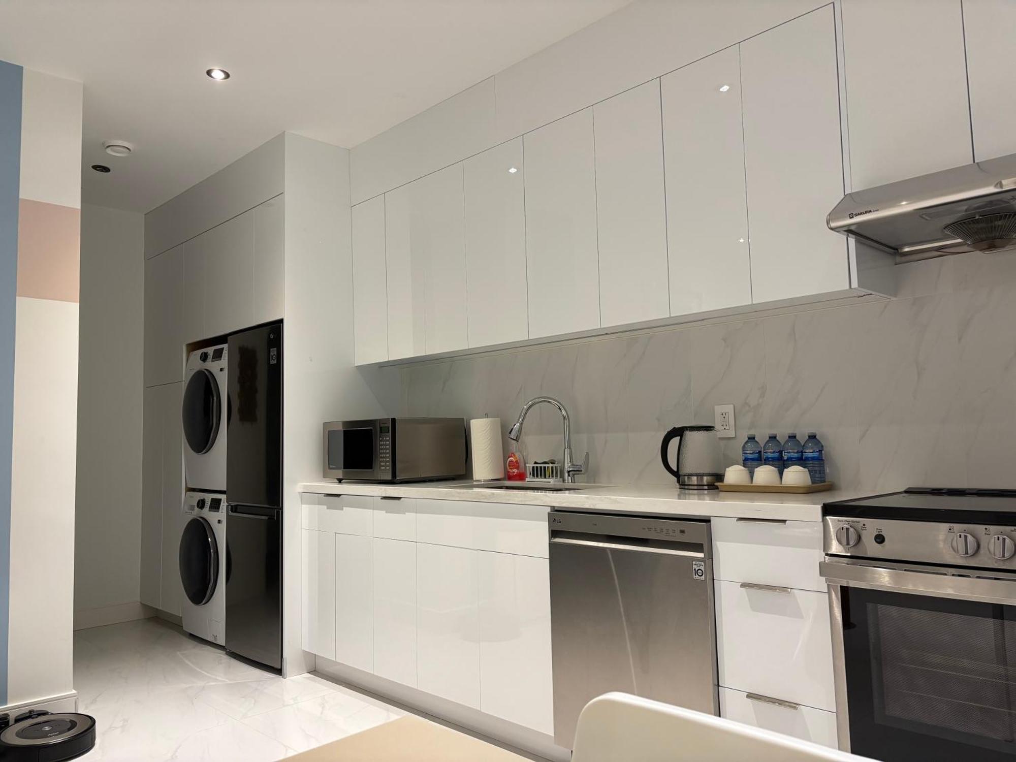 Cozy Family Suite In Vancouver Near Ubc Exterior photo
